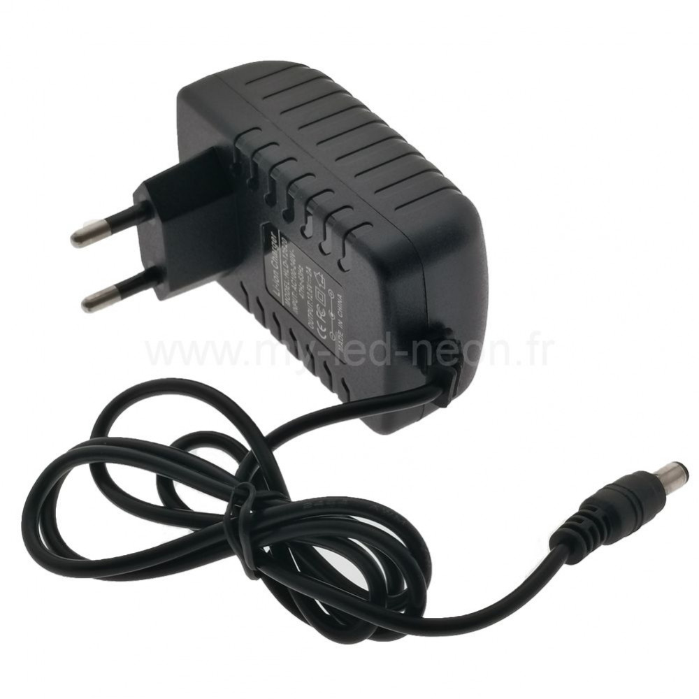 Chargeur rapide 12V 15A pour batterie Lithium Lion LiMn et Lipo