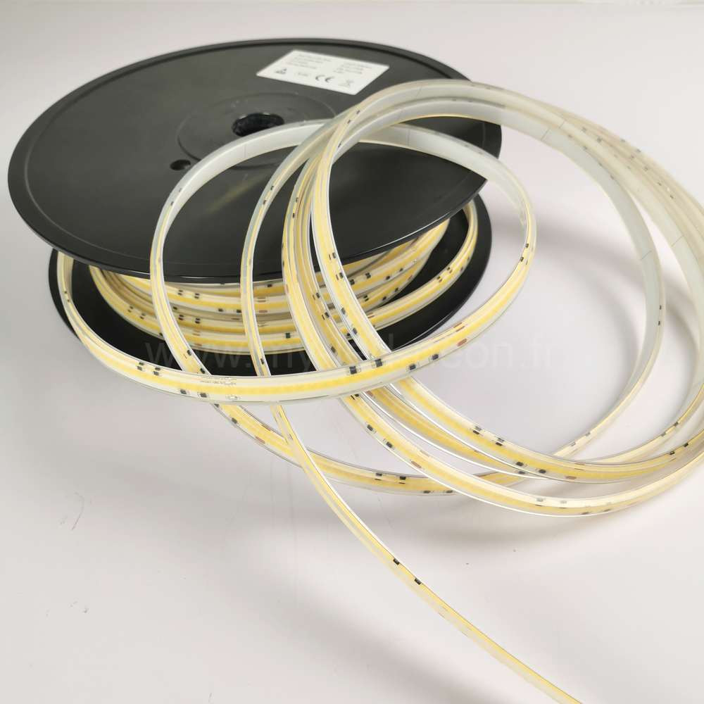 Câble d'Alimentation Ruban LED Dimmable 220V AC Solid 120LED/m